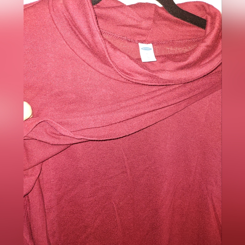 Old Navy maternity/nursing shirt